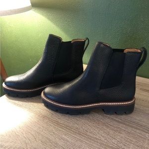 Madewell Chelsea Boots, Size 6